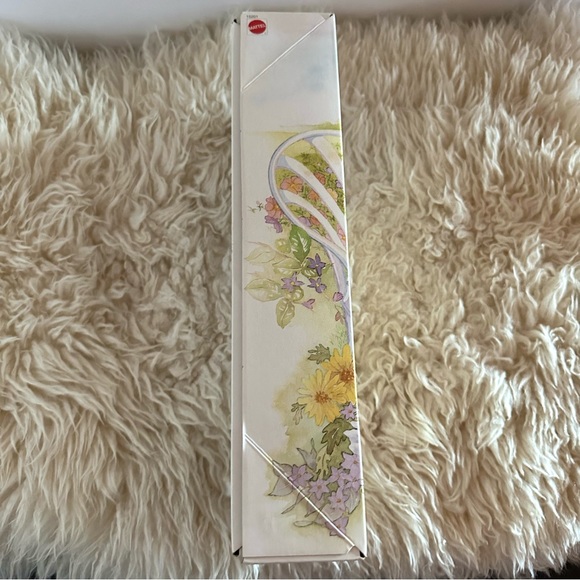 New In Box Spring Blossom Barbie Avon Exclusive Special Edition First in Series - Picture 6 of 11